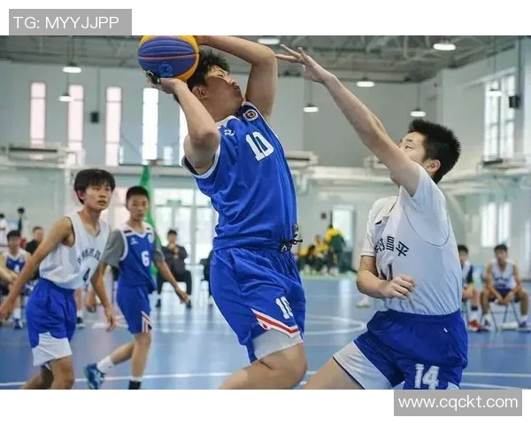 昔日恩怨再现!篮球八卦与老队友狭路相逢