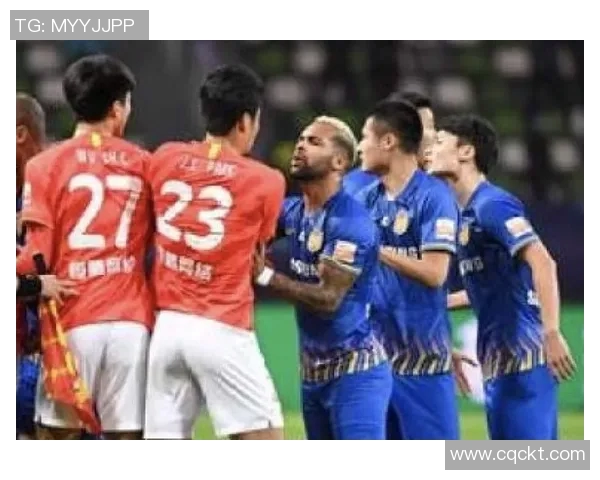 足球最新动态:转会窗口关闭前的最后交易 足球最新动态:转会窗口关闭前的最后交易